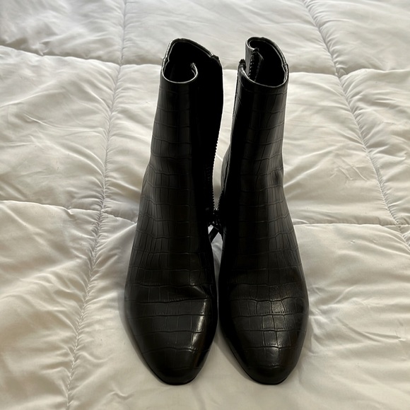 Faux Alligator Booties - Picture 3 of 6